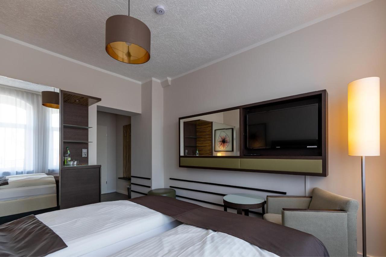Hotel Garni " Am Domplatz" 에르푸르트 외부 사진