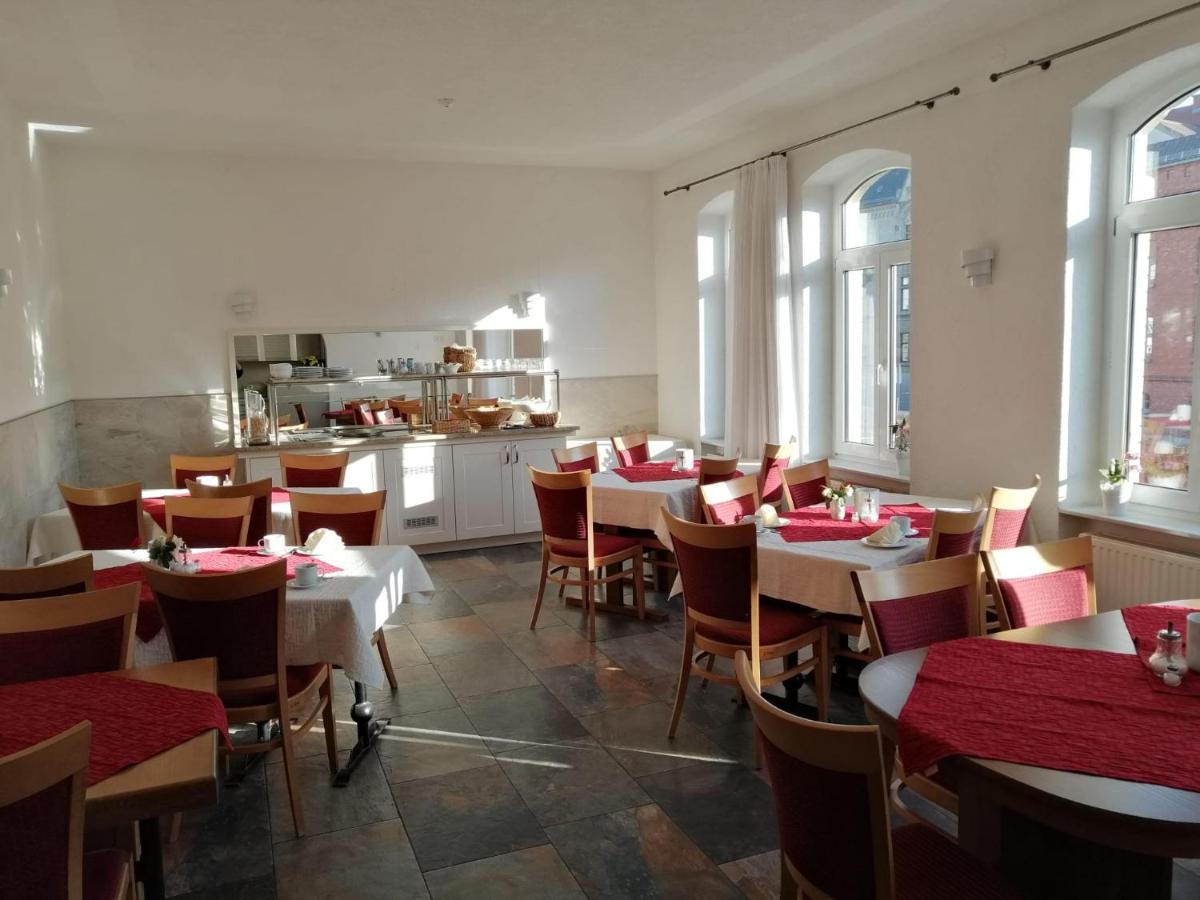 Hotel Garni " Am Domplatz" 에르푸르트 외부 사진