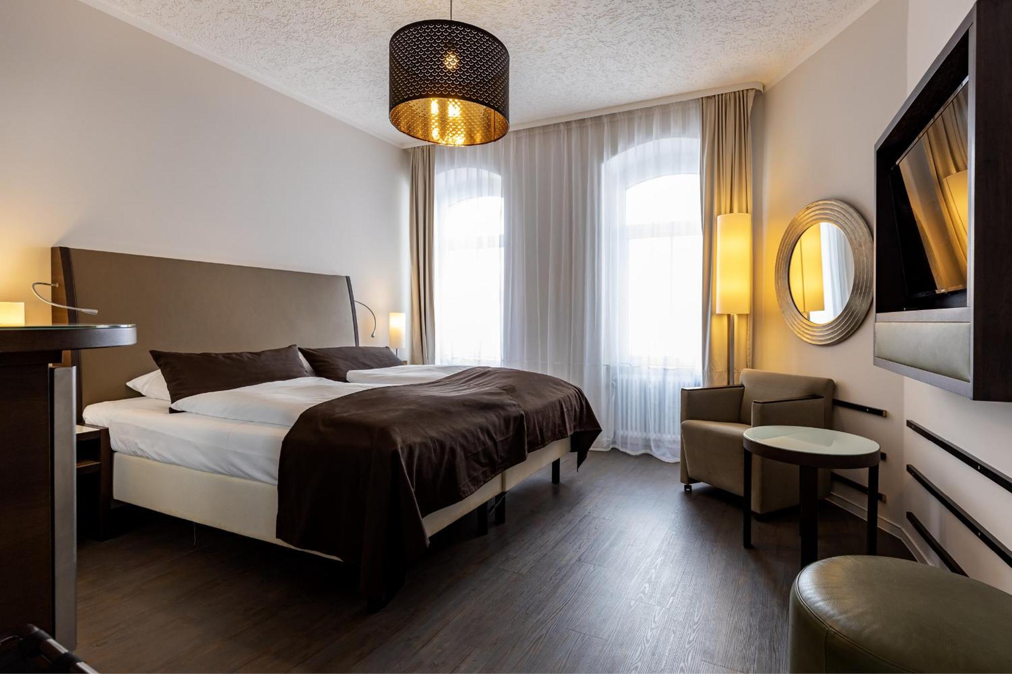 Hotel Garni " Am Domplatz" 에르푸르트 외부 사진