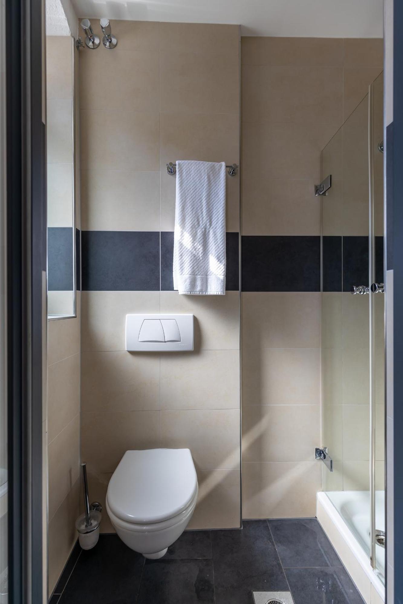 Hotel Garni " Am Domplatz" 에르푸르트 외부 사진
